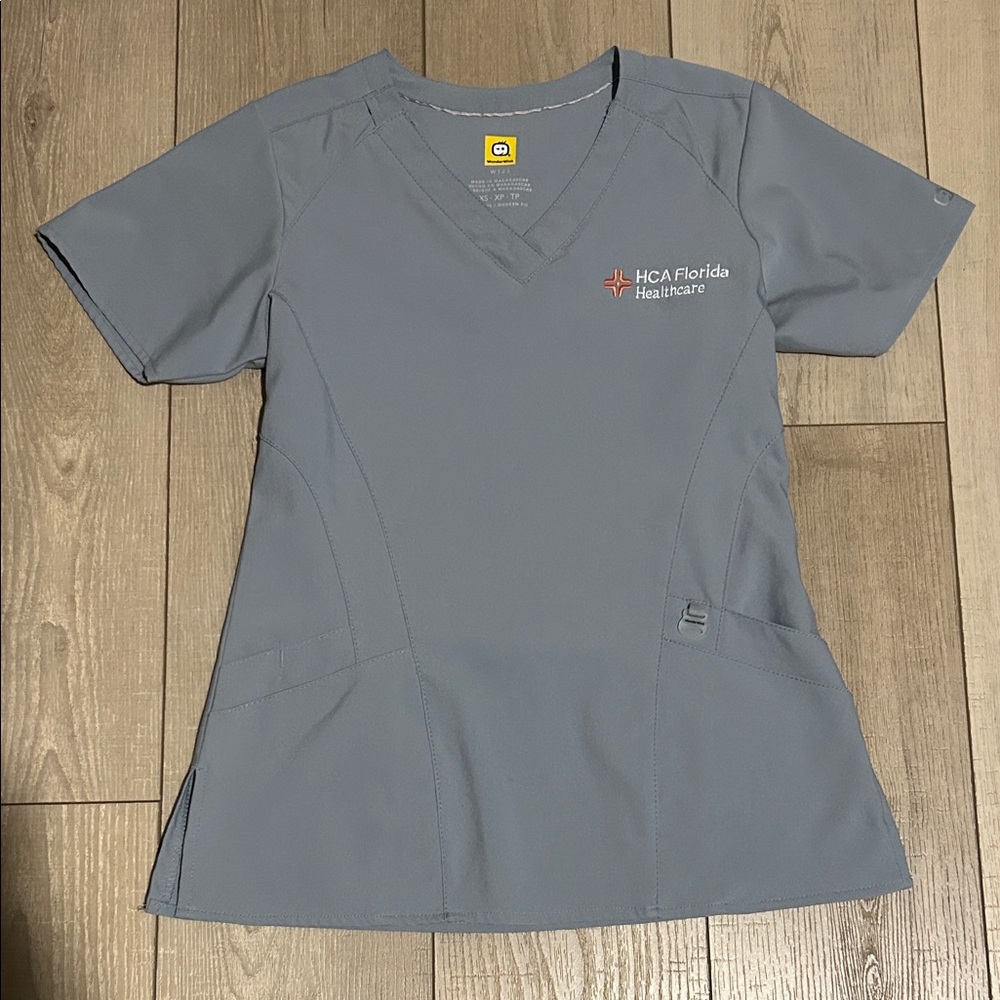 HCA Florida WonderWink Gray V-Neck Scrub Top
